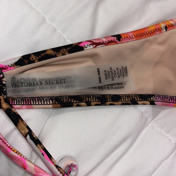 Victoria Secret Bikini Top - Picture 5 of 6